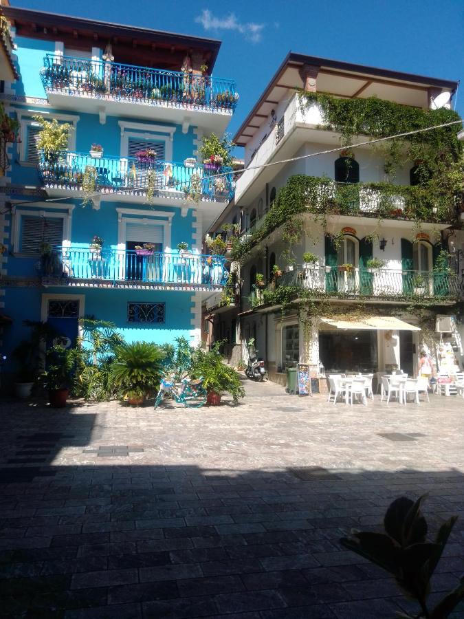 Vacanza Taormina Mare Mazzeo Exterior photo