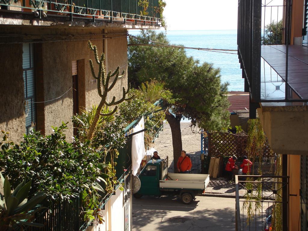 Vacanza Taormina Mare Mazzeo Room photo